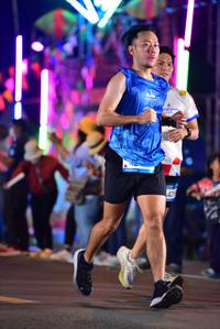 BIB: 172, 1311
                            <button type="button" onclick="openModal(20634141)" class="btn btn-primary btn-sm float-right btn-popup" data-toggle="modal" data-target=".modal-high-quality">
                        <i class="fas fa-shopping-cart"></i> Add to Cart
                    </button>
                                            <button type="button" onclick="isThisMe(20634141, true)" class="btn btn-success btn-sm float-right btn-popup btn-isme hidden" data-toggle="tooltip" data-placement="bottom" title="นี่คือรูปของคุณใช่ไหม คลิกที่นี่เพื่อเอาเข้าอัลบั้ม">
                        <i class="fas fa-plus"></i> Add to album
                    </button>
                    <button type="button" onclick="isThisMe(20634141, false)" class="btn btn-warning btn-sm float-right btn-popup btn-isnotme hidden">
                        <i class="fas fa-ban"></i> Remove from album
                    </button>